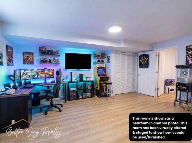 1230 Belmont Parkway NW, Cedar Rapids, IA 52405