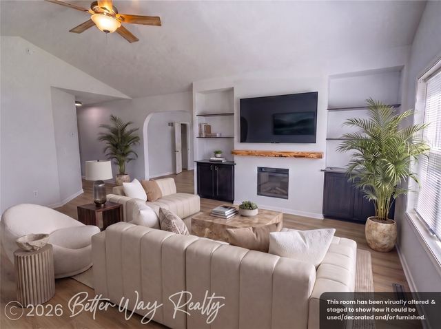 1230 Belmont Parkway NW, Cedar Rapids, IA 52405