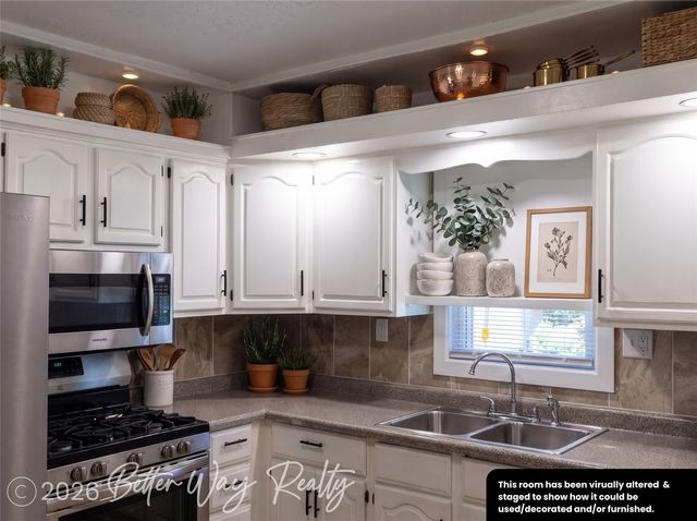 1230 Belmont Parkway NW, Cedar Rapids, IA 52405