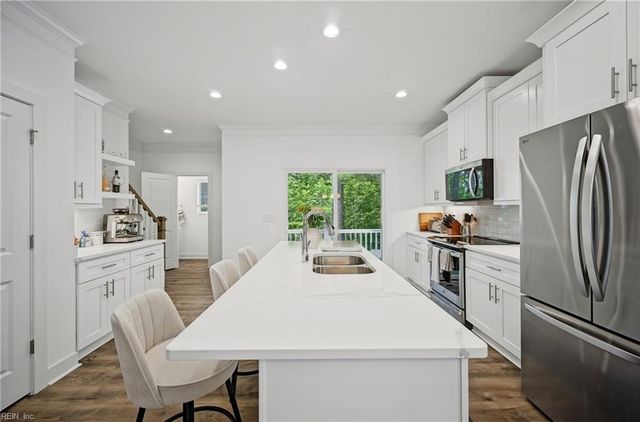 1113 Oneil WAY, Virginia Beach, VA 23454