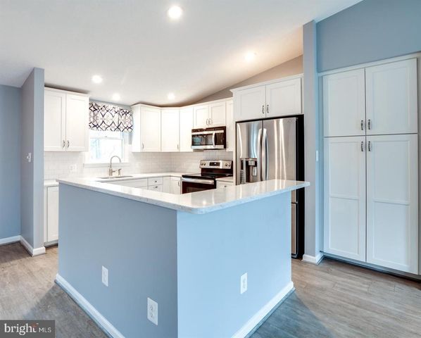 3261 BETHEL CHURCH DR, Woodbridge, VA 22192
