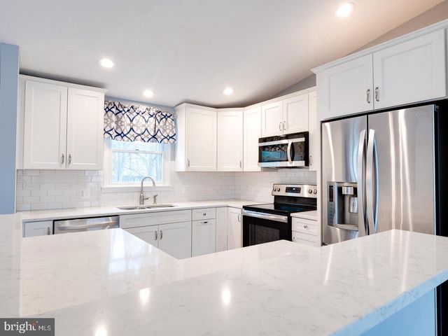 3261 BETHEL CHURCH DR, Woodbridge, VA 22192