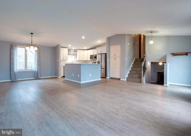3261 BETHEL CHURCH DR, Woodbridge, VA 22192