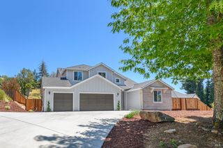 1970 Bent Tree Pl, Santa Rosa, CA 95404