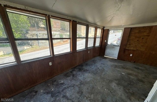 2 Harrison St, Sussex Boro, NJ 07461