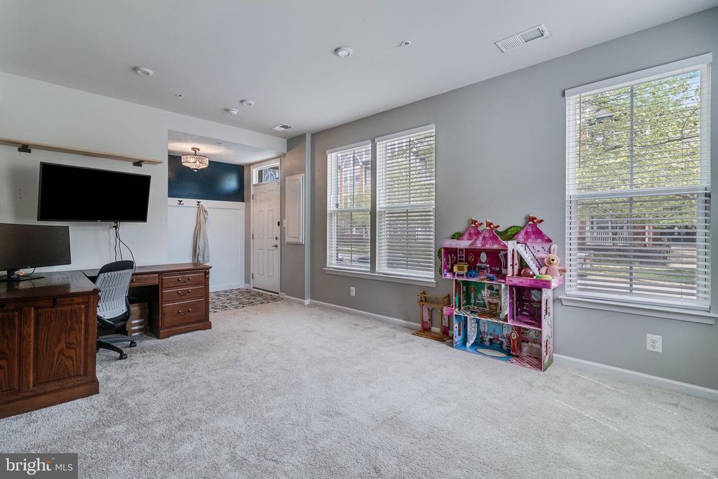 Image 32 of property listing at 3593 GOSWELL ALY, Waldorf, MD 20603