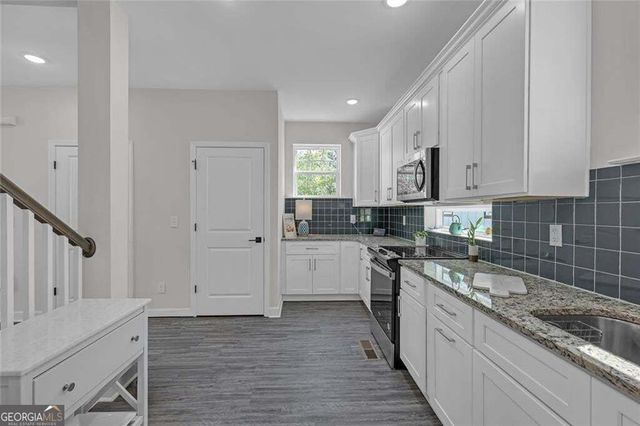 1981 Sea Cove Point NW, Atlanta, GA 30318