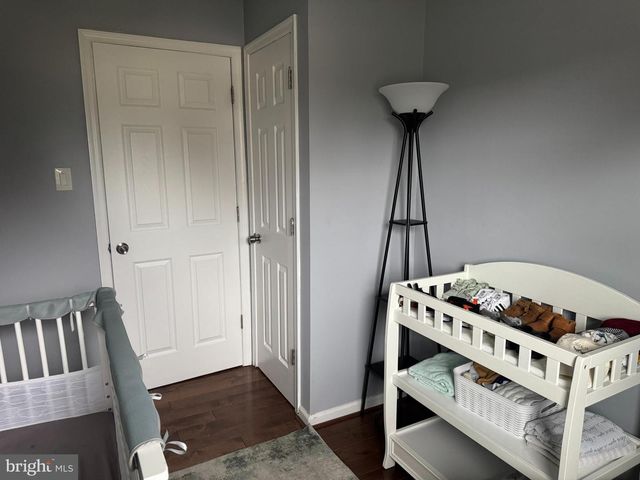 9018 HOLLY AVE, Waldorf, MD 20601