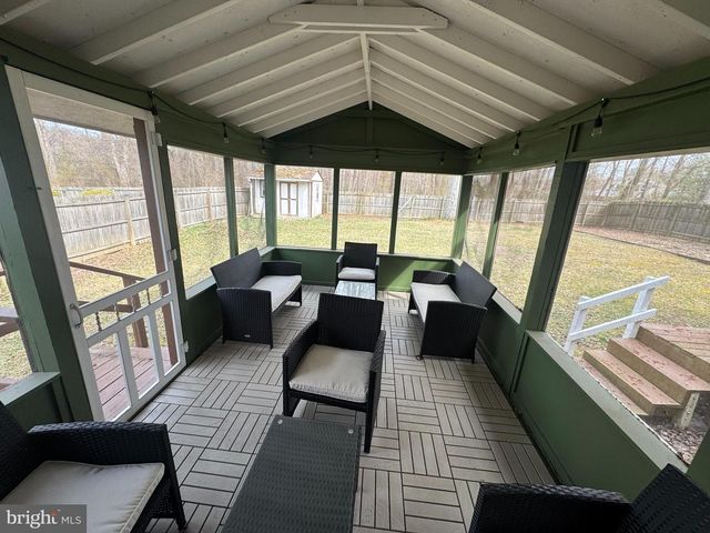 9018 HOLLY AVE, Waldorf, MD 20601