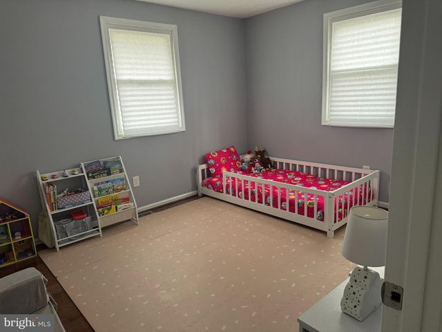 9018 HOLLY AVE, Waldorf, MD 20601