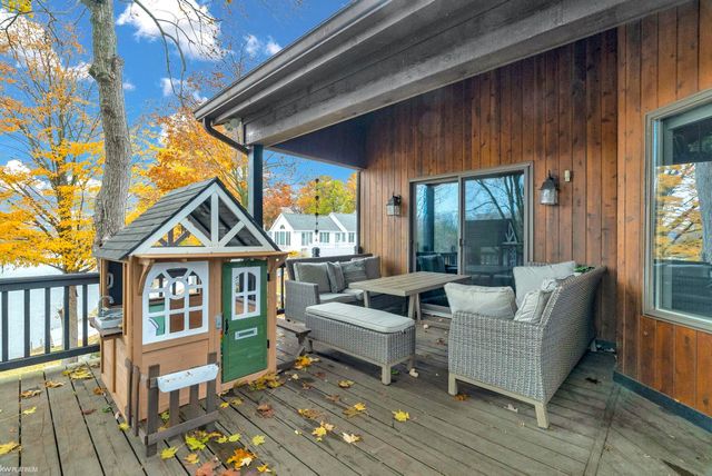 3419 Riverside Drive, Port Huron, MI 48060