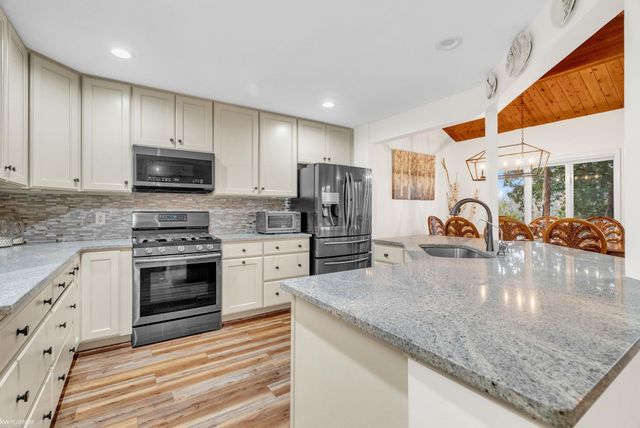 3419 Riverside Drive, Port Huron, MI 48060