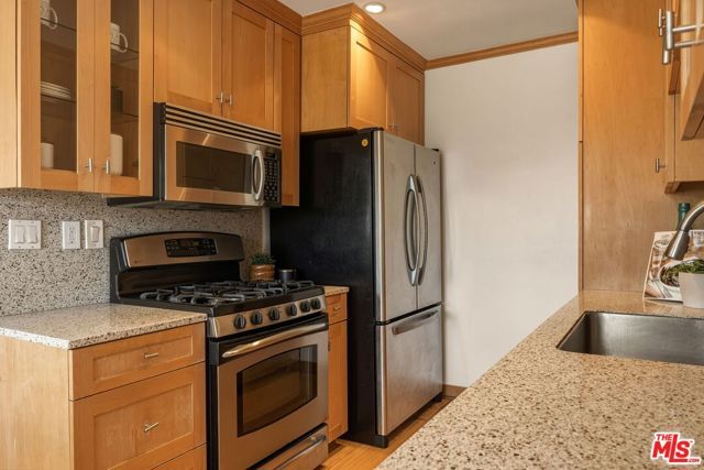 2721 2nd Street 205, Santa Monica, CA 90405