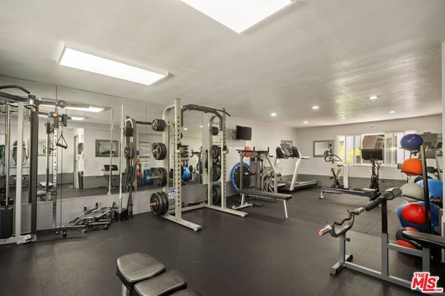 2721 2nd Street 205, Santa Monica, CA 90405