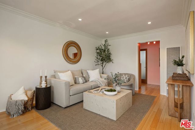 2721 2nd Street 205, Santa Monica, CA 90405
