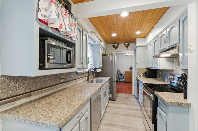6713 Starnes Road, North Richland Hills, TX 76182