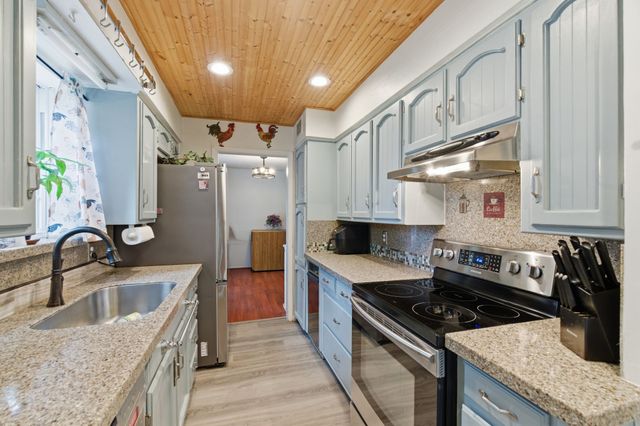 6713 Starnes Road, North Richland Hills, TX 76182