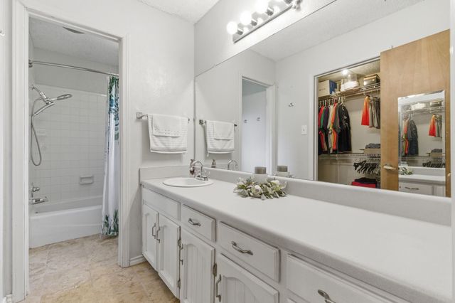 6713 Starnes Road, North Richland Hills, TX 76182