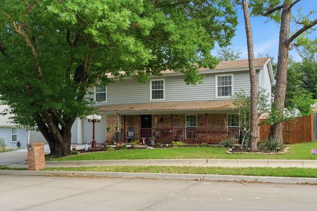 6713 Starnes Road, North Richland Hills, TX 76182