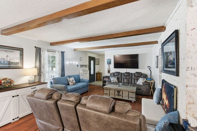 6713 Starnes Road, North Richland Hills, TX 76182