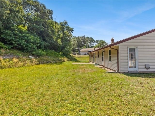 9 Massachusetts Ave, Brockton, MA 02302