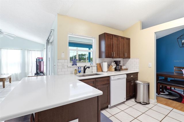 1270 SEELEY CIRCLE NW, Palm Bay, FL 32907