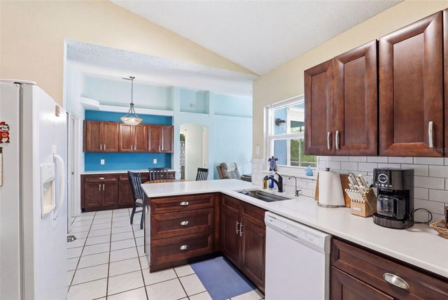 1270 SEELEY CIRCLE NW, Palm Bay, FL 32907