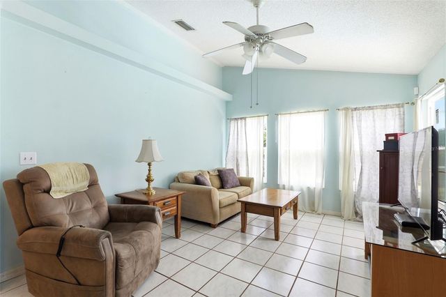 1270 SEELEY CIRCLE NW, Palm Bay, FL 32907