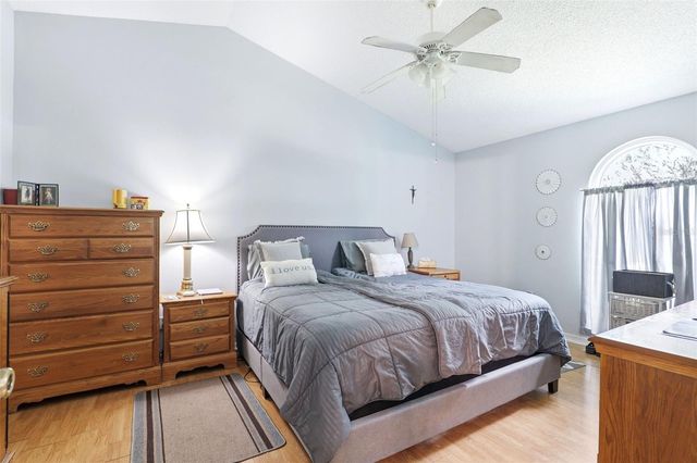 1270 SEELEY CIRCLE NW, Palm Bay, FL 32907