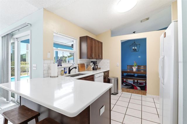 1270 SEELEY CIRCLE NW, Palm Bay, FL 32907