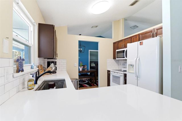 1270 SEELEY CIRCLE NW, Palm Bay, FL 32907