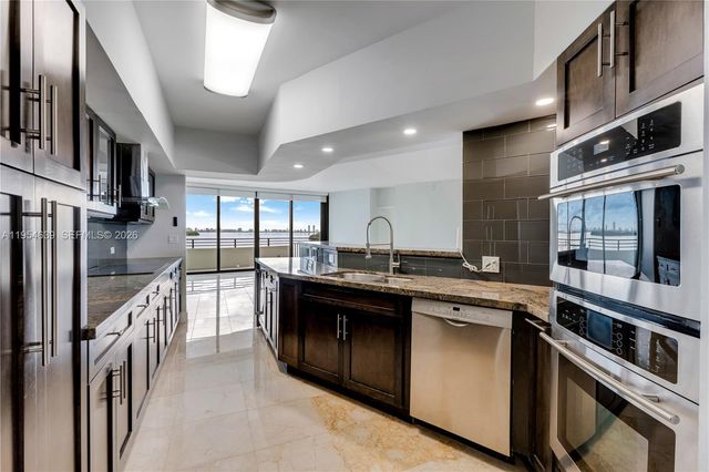 720 NE 69th St 4S, Miami, FL 33138