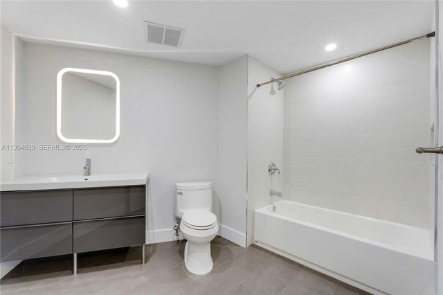 720 NE 69th St 4S, Miami, FL 33138