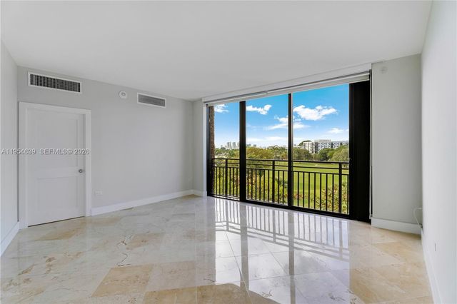 720 NE 69th St 4S, Miami, FL 33138