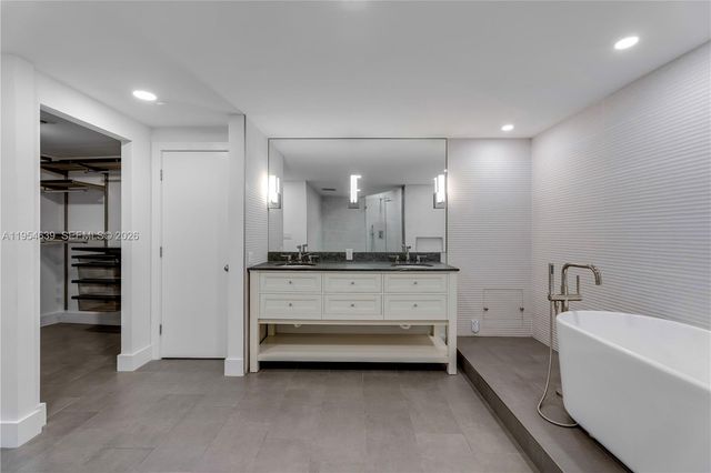 720 NE 69th St 4S, Miami, FL 33138