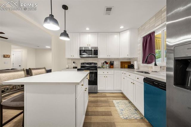 601 Hackberry Drive, Colorado Springs, CO 80911