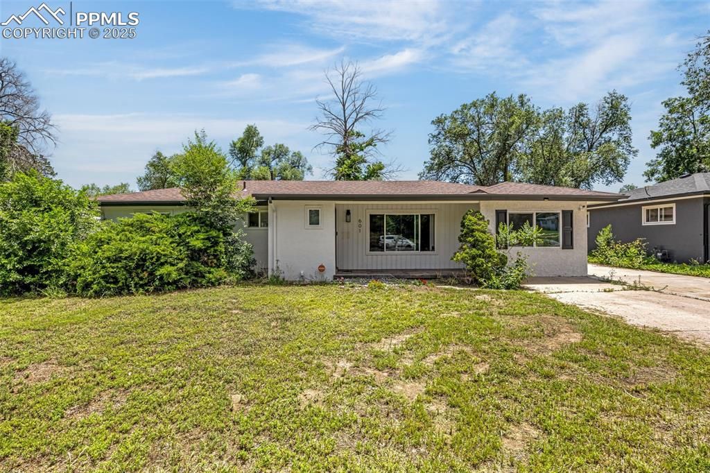 601 Hackberry Drive, Colorado Springs, CO 80911