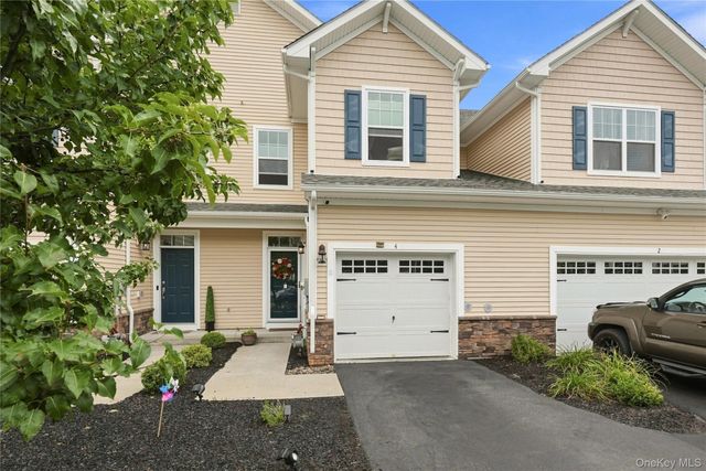 4 Woodrose Court, Middletown, NY 10940