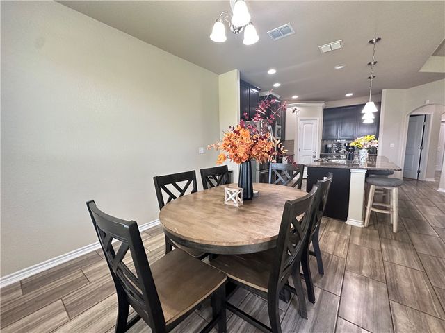 1016 Santa Catalina St, Portland, TX 78374