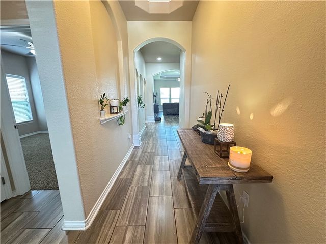 1016 Santa Catalina St, Portland, TX 78374