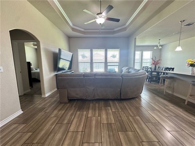 1016 Santa Catalina St, Portland, TX 78374