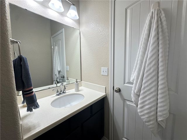 1016 Santa Catalina St, Portland, TX 78374