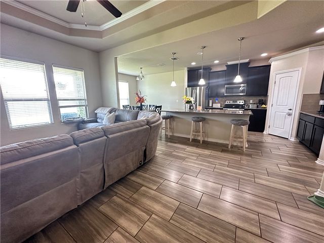 1016 Santa Catalina St, Portland, TX 78374
