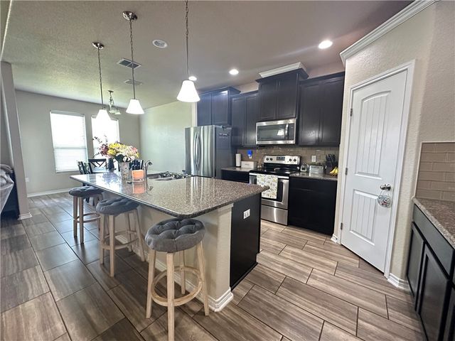 1016 Santa Catalina St, Portland, TX 78374