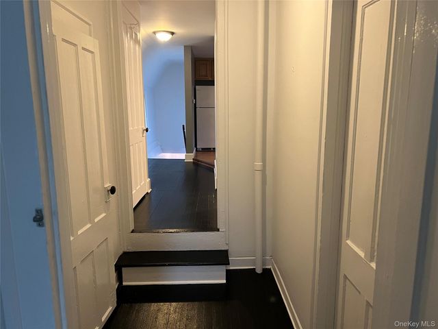 140 12th Avenue 2, Sea Cliff, NY 11579