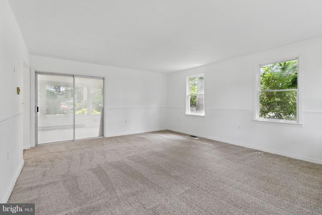 112 WESTWOOD CIR, Winchester, VA 22602