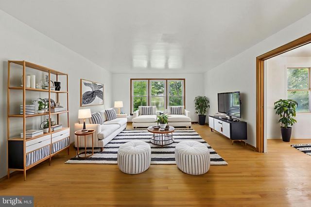 112 WESTWOOD CIR, Winchester, VA 22602