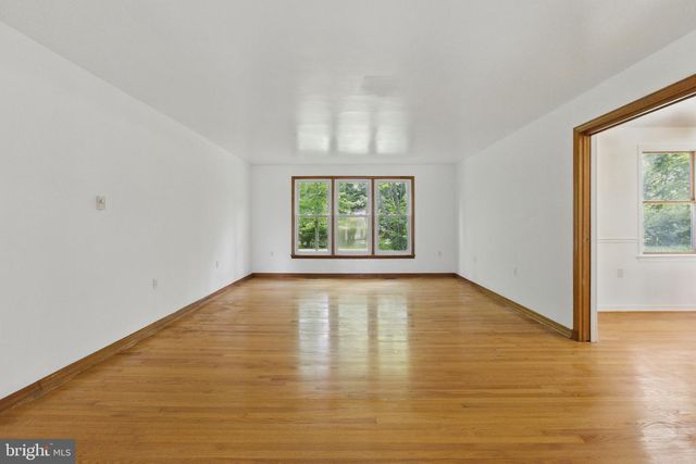 112 WESTWOOD CIR, Winchester, VA 22602