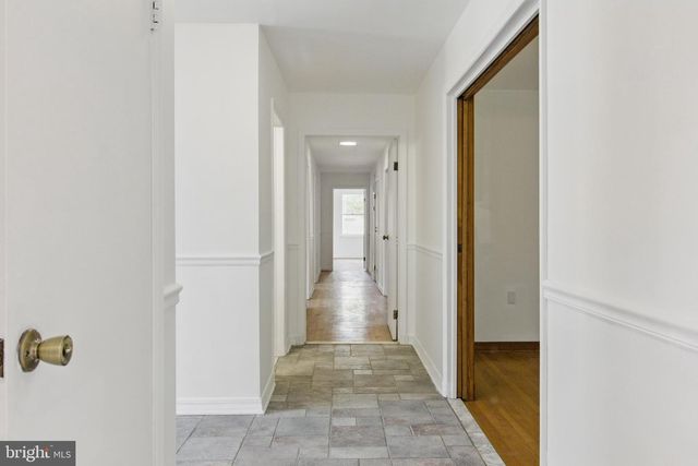 112 WESTWOOD CIR, Winchester, VA 22602