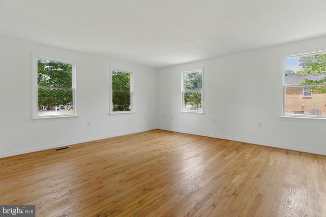 112 WESTWOOD CIR, Winchester, VA 22602